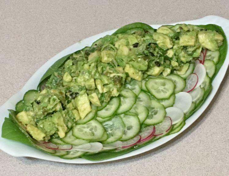 avocado &amp; black beans salad